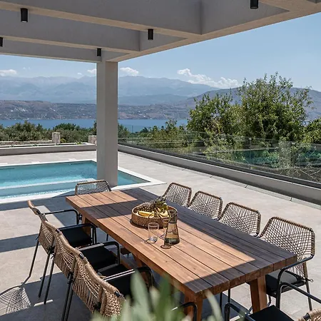 Sunny Vacay Villa