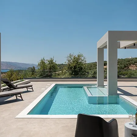 Sunny Vacay Villa