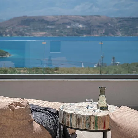 Sunny Vacay Villa Stérnai